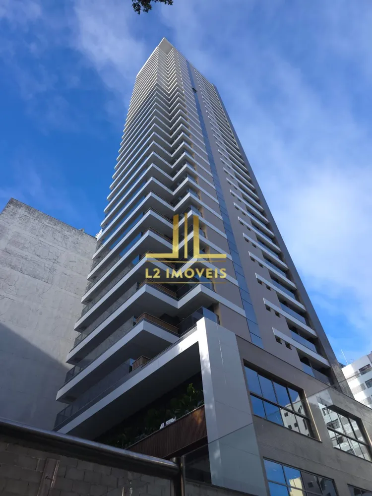 Apartamento, 3 quartos, 208 m² - Foto 1