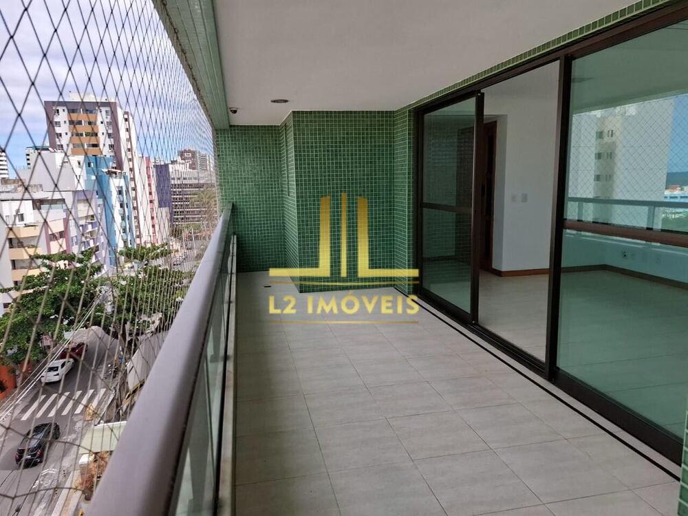 Apartamento à venda com 4 quartos, 151m² - Foto 2