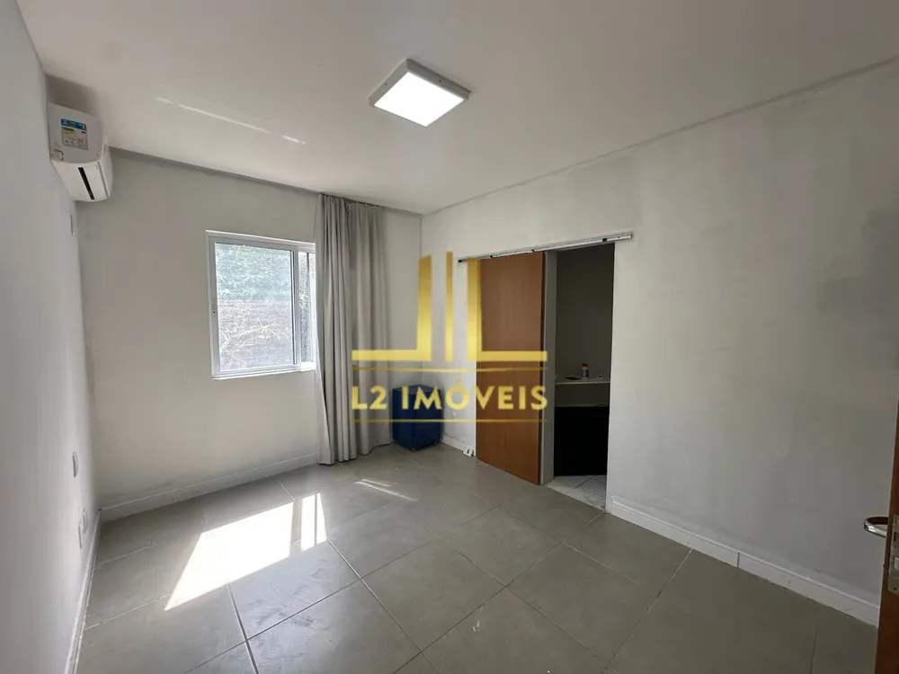 Casa, 4 quartos, 260 m² - Foto 13