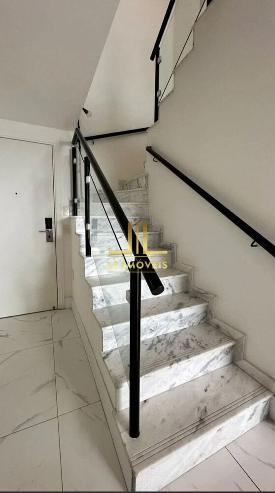 Apartamento, 3 quartos, 120 m² - Foto 1