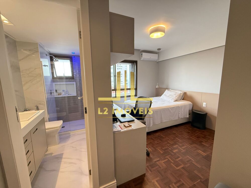 Apartamento à venda com 3 quartos, 242m² - Foto 11