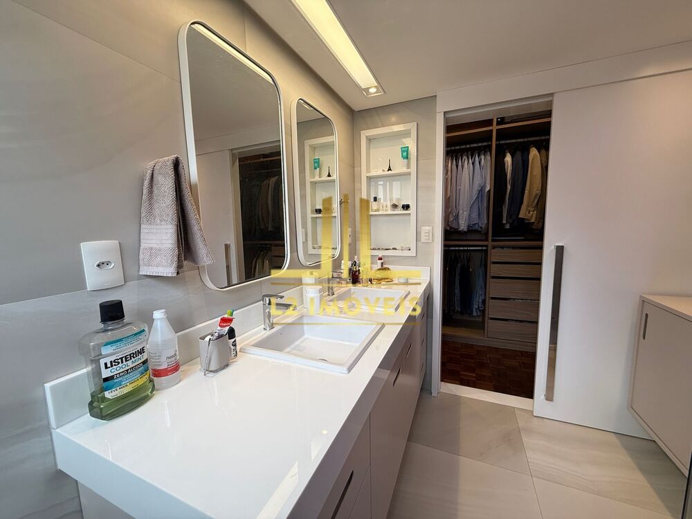 Apartamento à venda com 3 quartos, 242m² - Foto 16