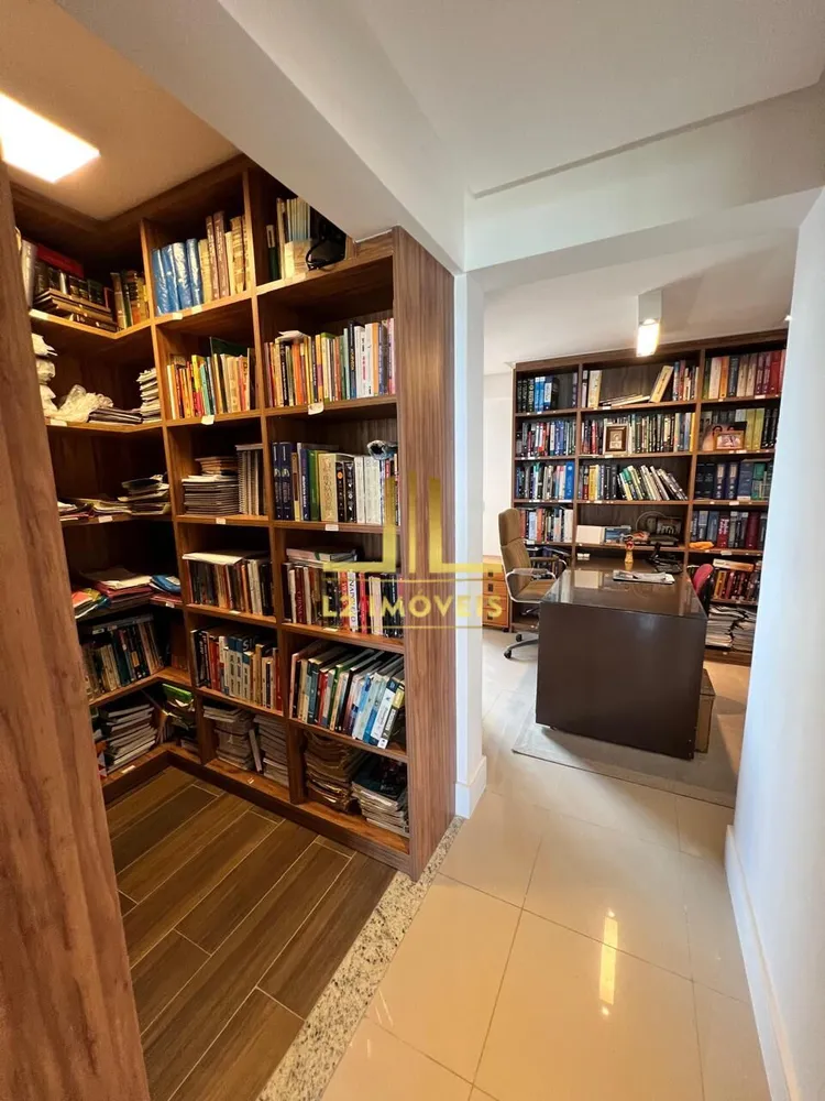 Cobertura, 3 quartos, 233 m² - Foto 5
