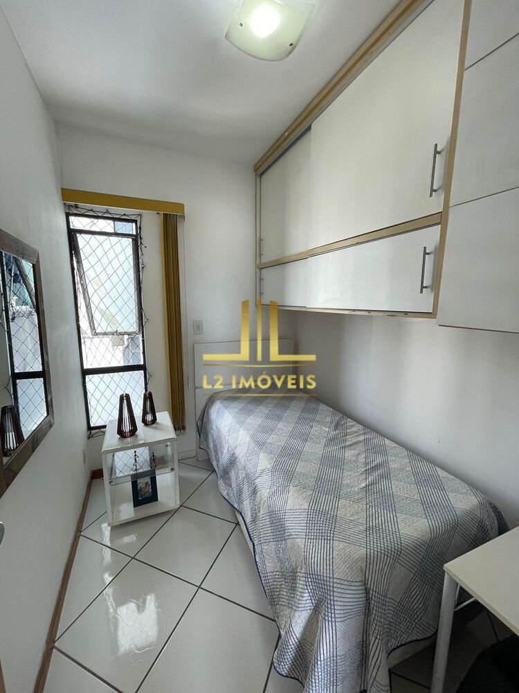 Apartamento à venda com 3 quartos, 70m² - Foto 2