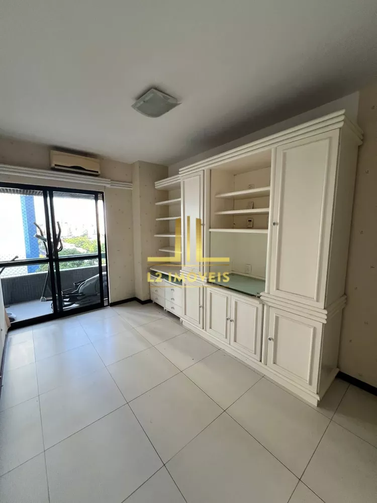 Apartamento à venda com 3 quartos, 128m² - Foto 6