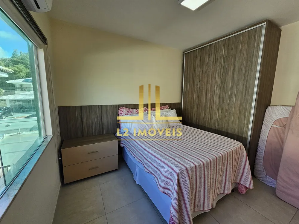 Casa, 4 quartos, 242 m² - Foto 1