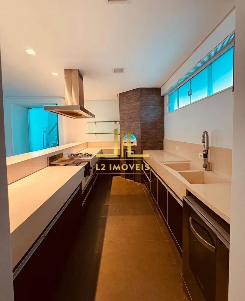 Casa, 5 quartos, 1400 m² - Foto 2