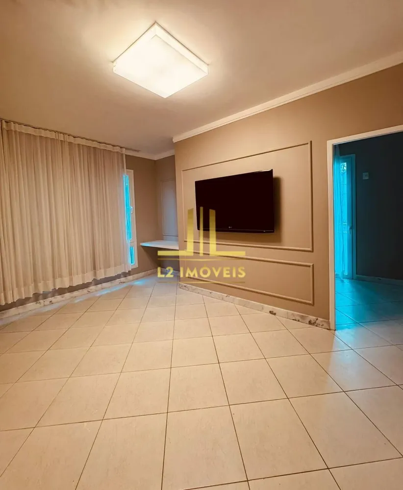 Casa, 5 quartos, 1400 m² - Foto 3