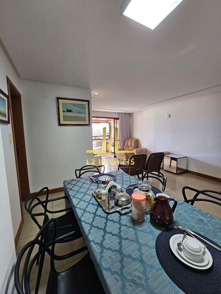 Apartamento à venda com 3 quartos, 136m² - Foto 2