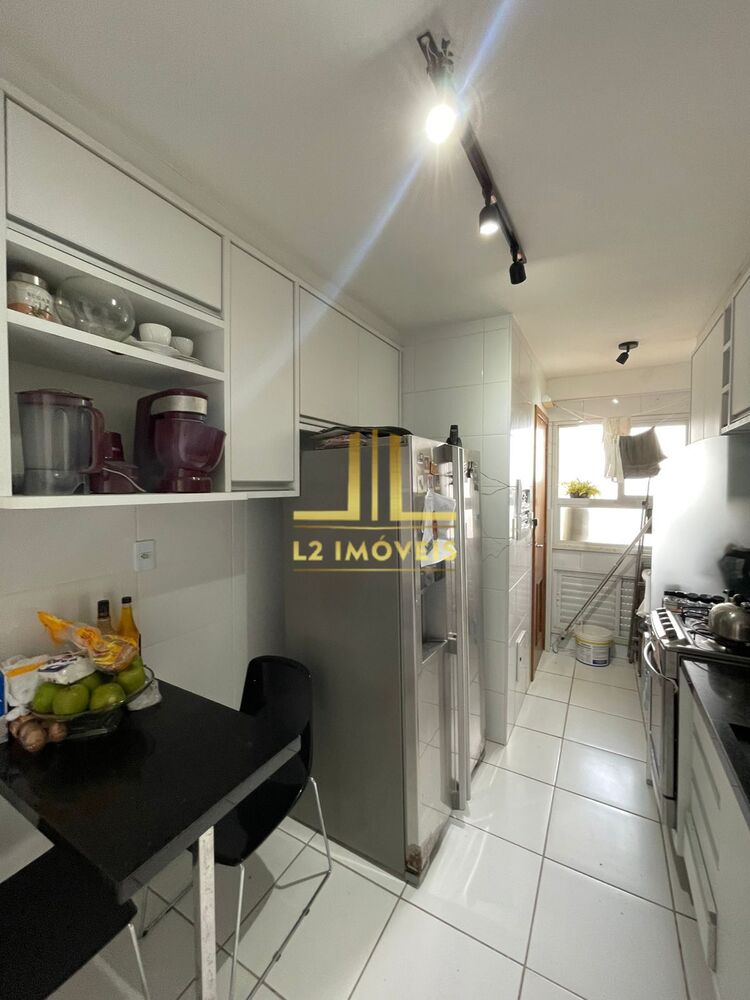 Apartamento à venda com 3 quartos, 85m² - Foto 3