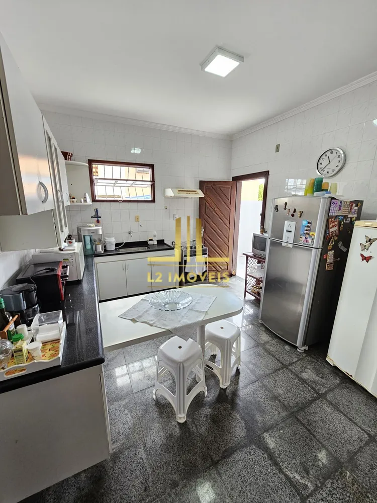 Casa, 5 quartos, 285 m² - Foto 4