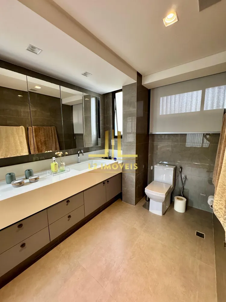 Apartamento, 4 quartos, 304 m² - Foto 1