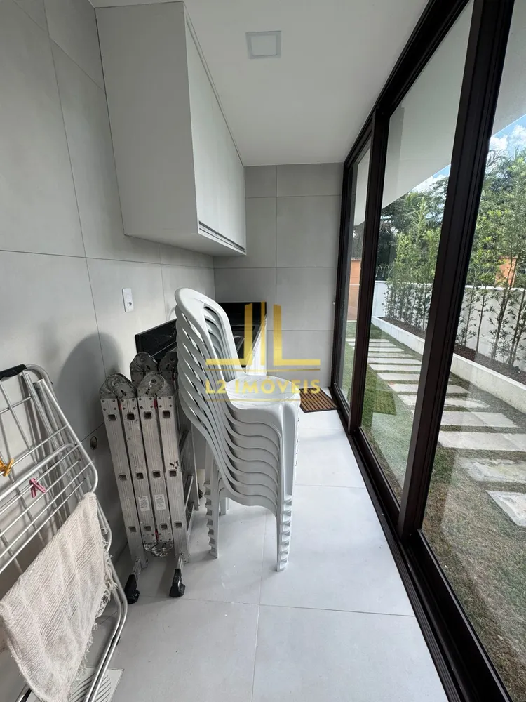 Casa, 4 quartos, 335 m² - Foto 1