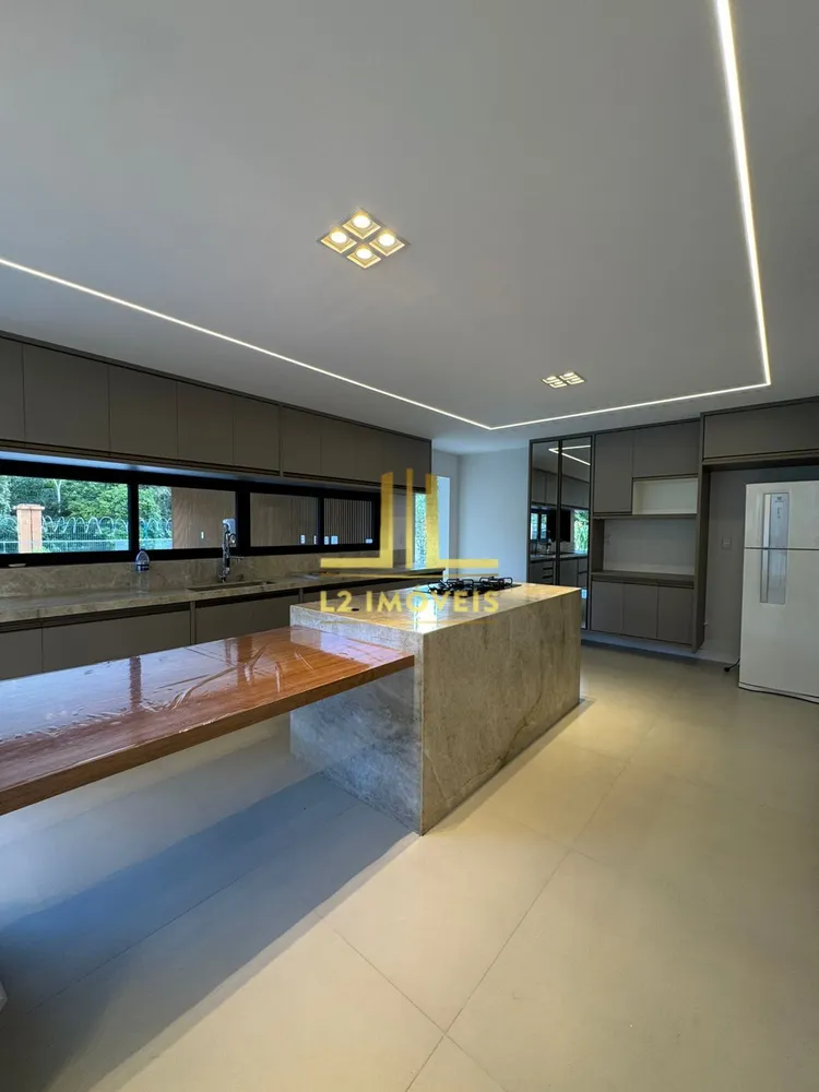 Casa, 4 quartos, 335 m² - Foto 4