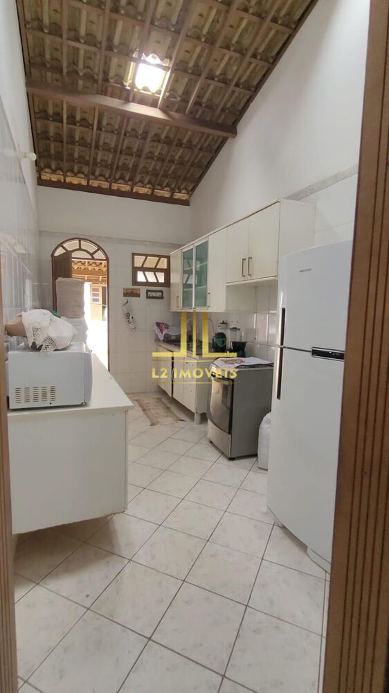 Casa à venda com 4 quartos, 250m² - Foto 27