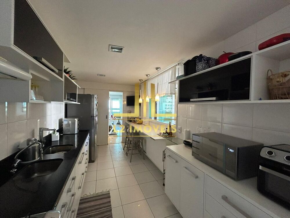 Apartamento à venda com 4 quartos, 207m² - Foto 7