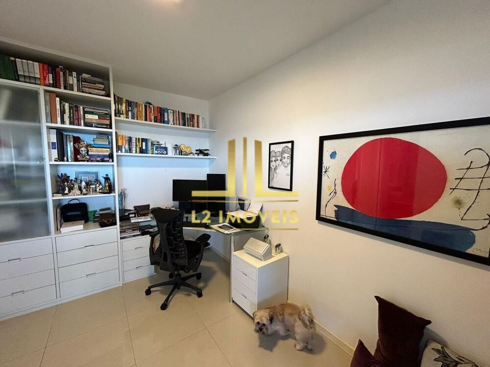 Apartamento à venda com 4 quartos, 207m² - Foto 4