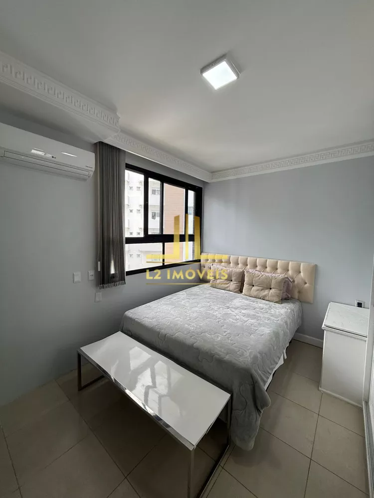 Apartamento à venda com 3 quartos, 207m² - Foto 11