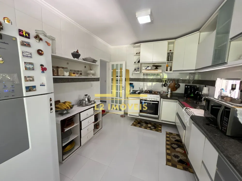 Casa, 4 quartos, 257 m² - Foto 11