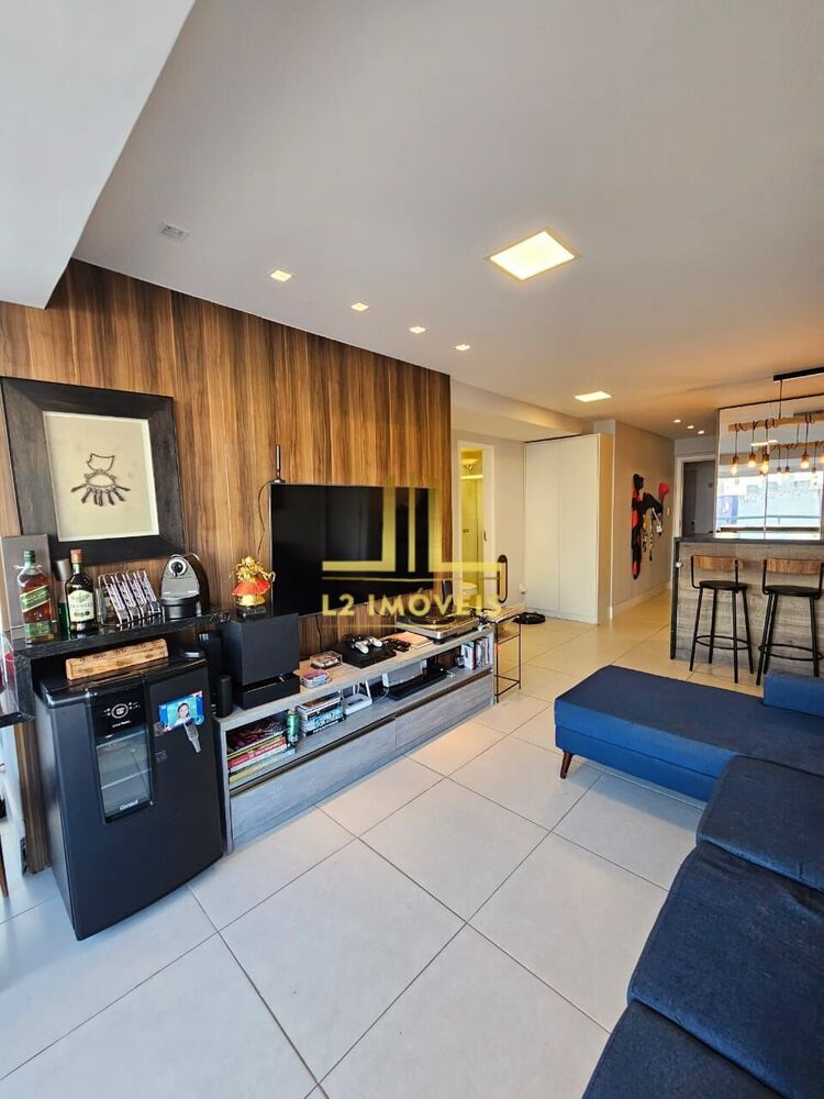 Apartamento à venda com 2 quartos, 79m² - Foto 2
