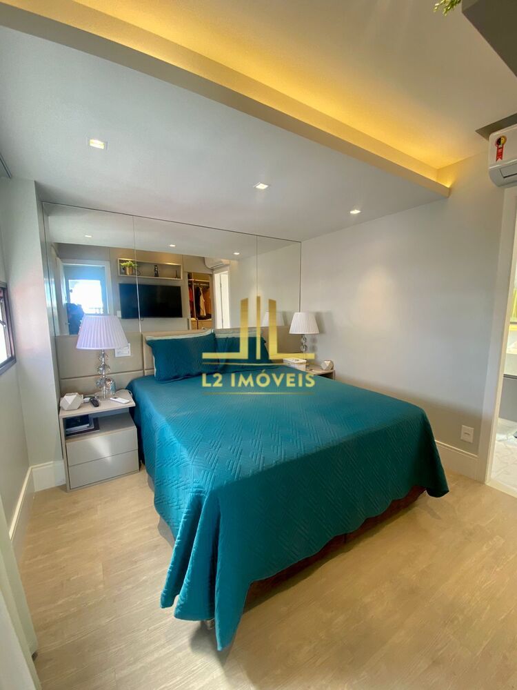 Cobertura, 3 quartos, 205 m² - Foto 4