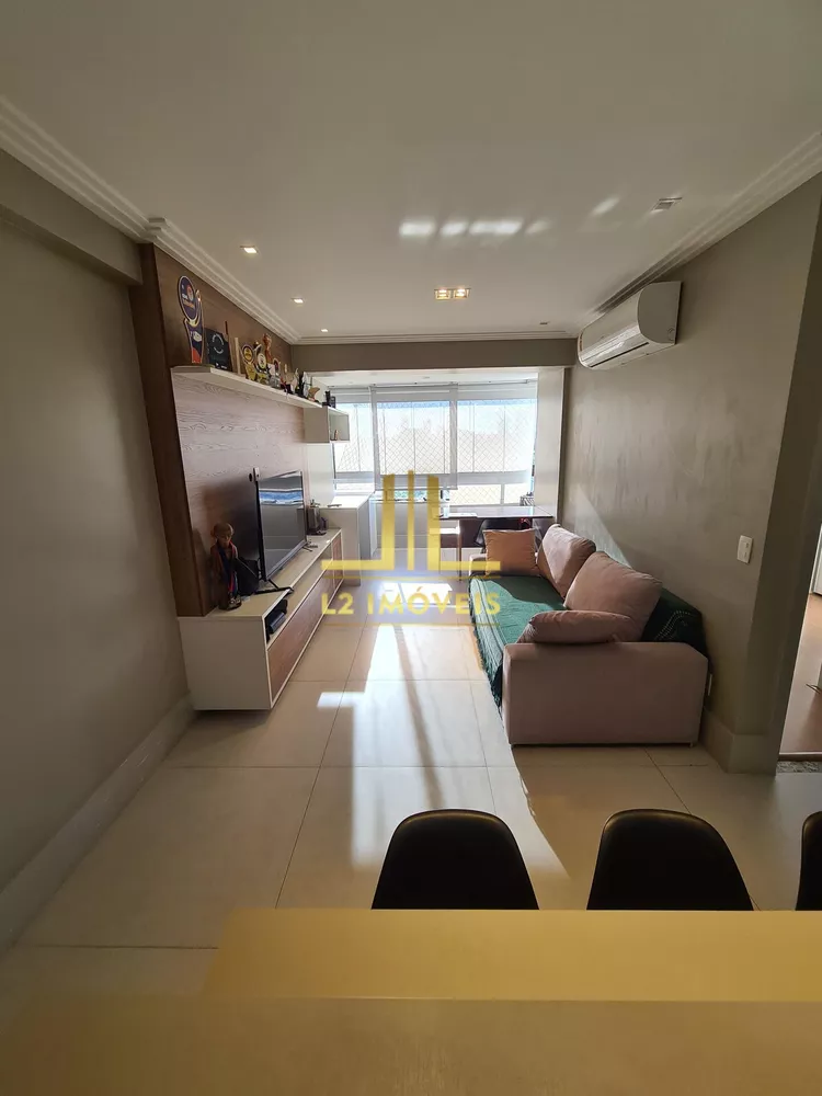 Apartamento à venda com 2 quartos, 68m² - Foto 2