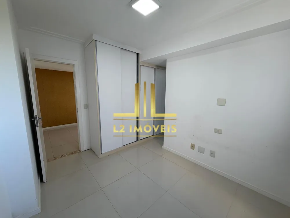 Apartamento, 4 quartos, 243 m² - Foto 2