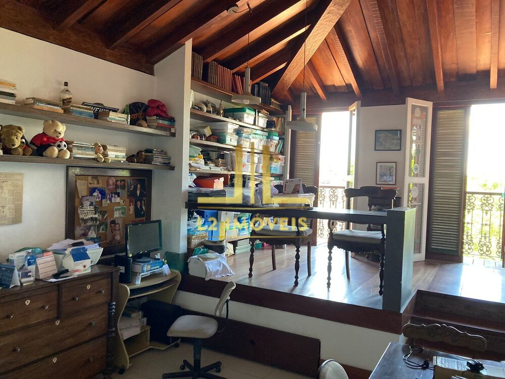 Casa de Condomínio à venda com 4 quartos, 700m² - Foto 2