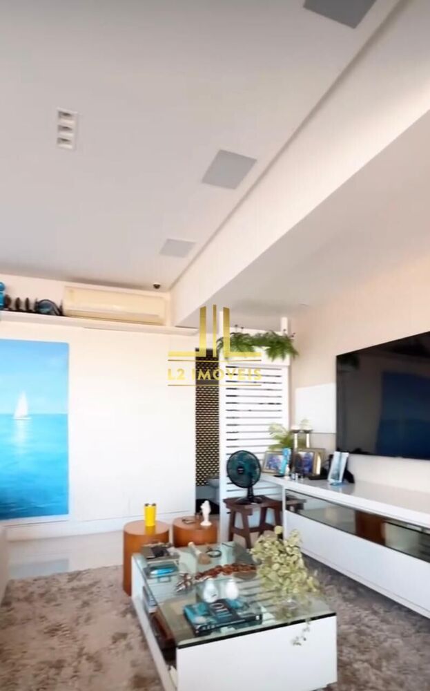 Apartamento à venda com 3 quartos, 276m² - Foto 2