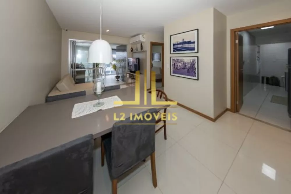 Apartamento à venda com 2 quartos, 76m² - Foto 2