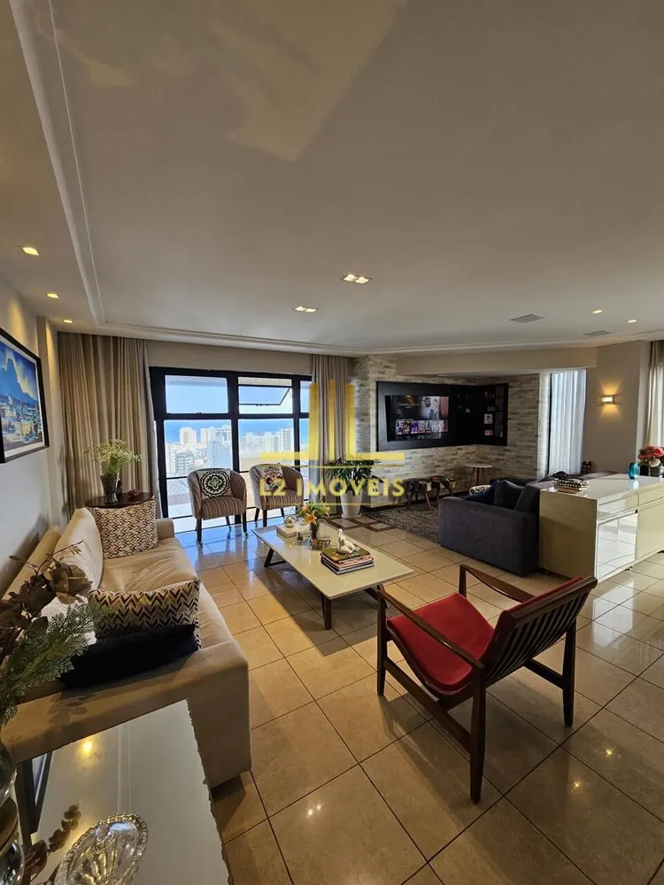 Apartamento, 4 quartos, 205 m² - Foto 1