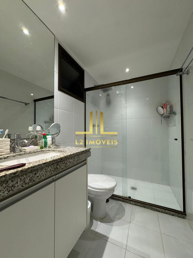 Apartamento à venda com 3 quartos, 156m² - Foto 4
