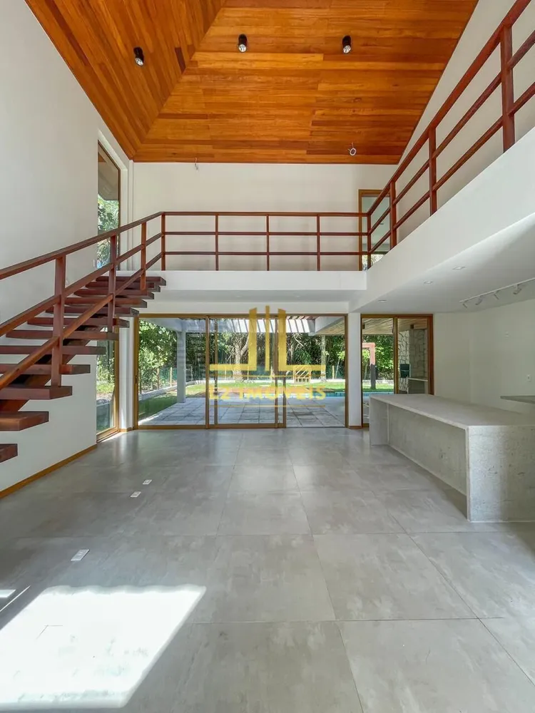 Casa, 4 quartos, 230 m² - Foto 2