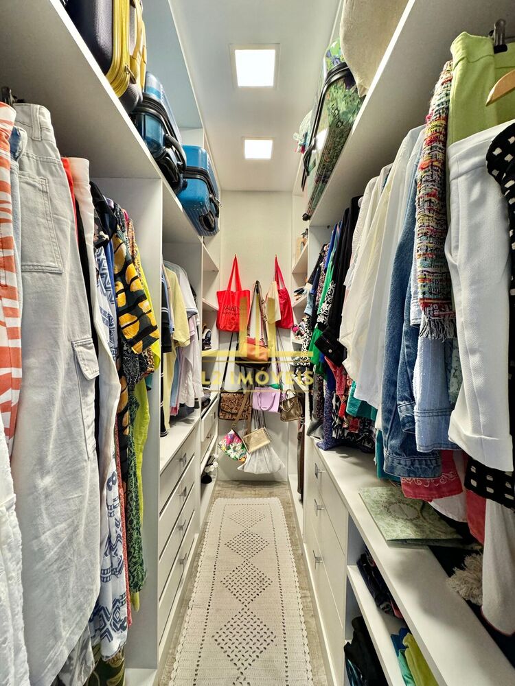 Apartamento à venda com 4 quartos, 225m² - Foto 7