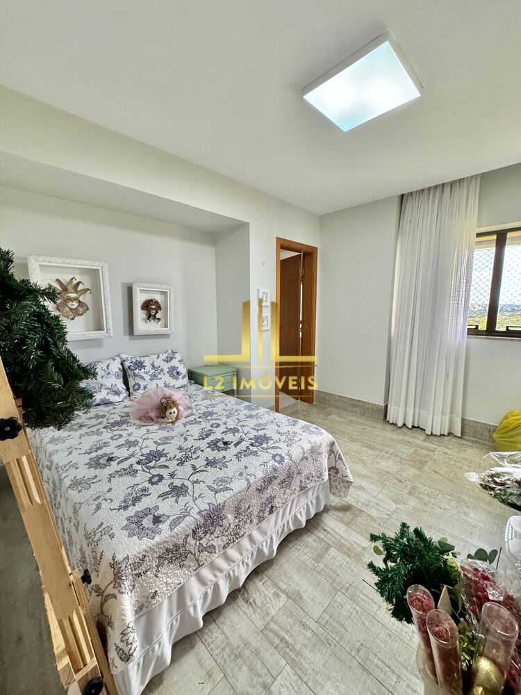 Apartamento à venda com 4 quartos, 225m² - Foto 4