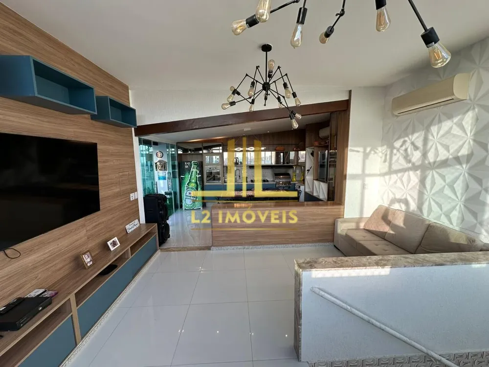Cobertura, 3 quartos, 206 m² - Foto 2
