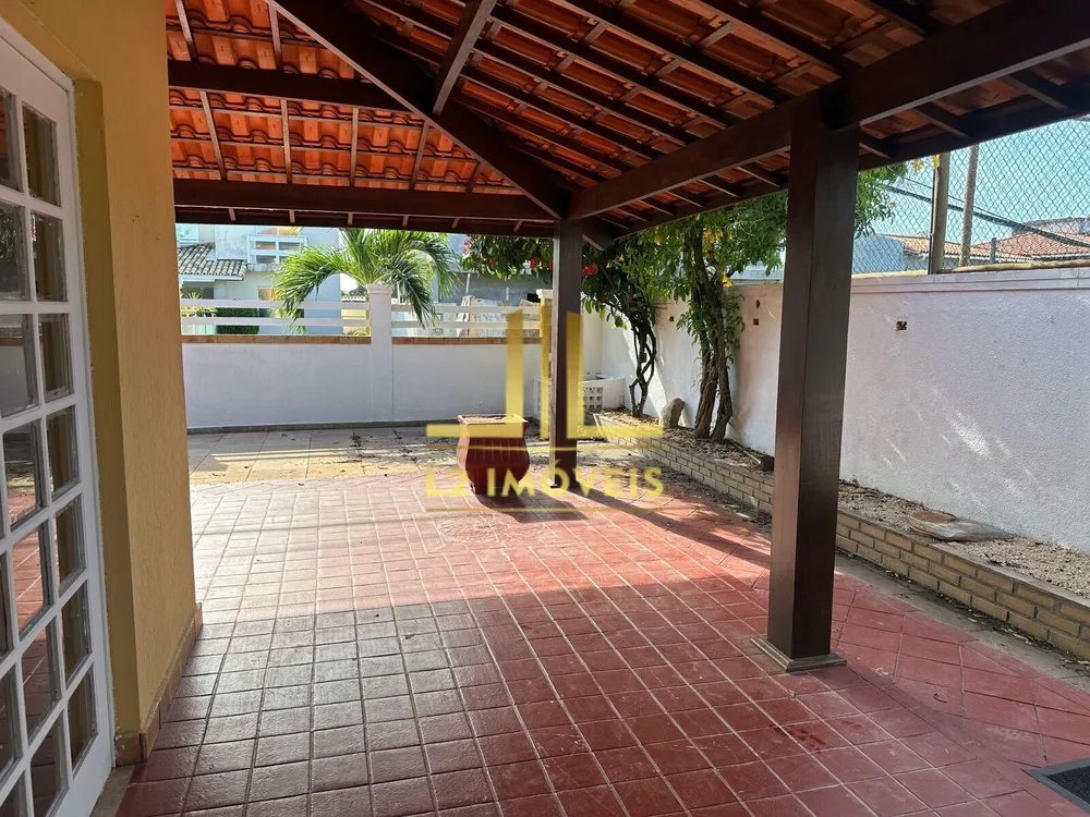 Casa, 5 quartos, 207 m² - Foto 2