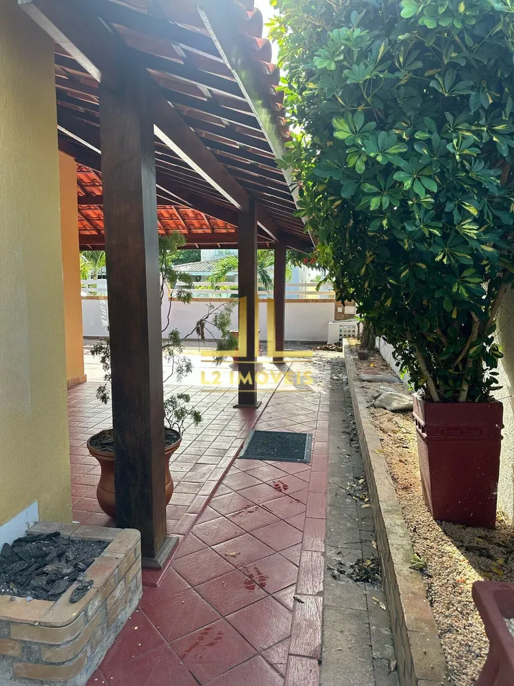 Casa, 5 quartos, 207 m² - Foto 1