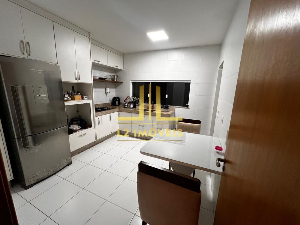 Casa de Condomínio à venda com 3 quartos, 128m² - Foto 4