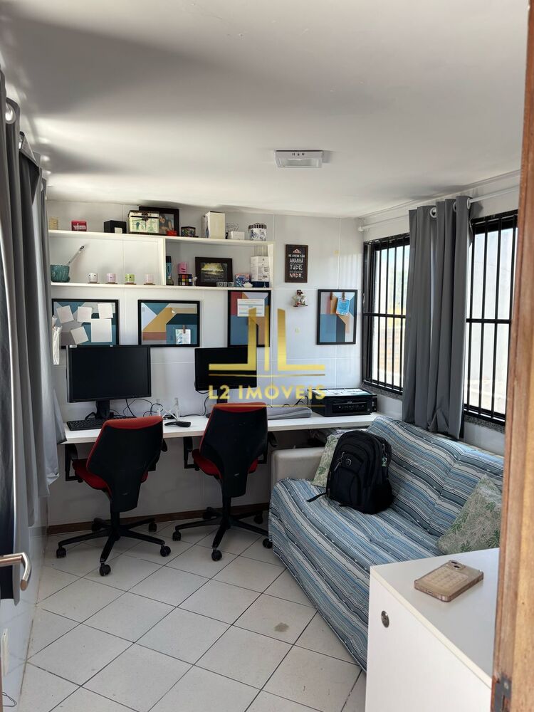 Casa à venda com 3 quartos, 120m² - Foto 1