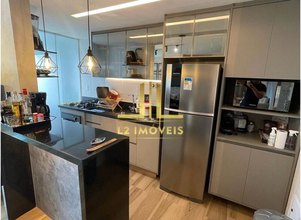 Apartamento à venda com 2 quartos, 71m² - Foto 3
