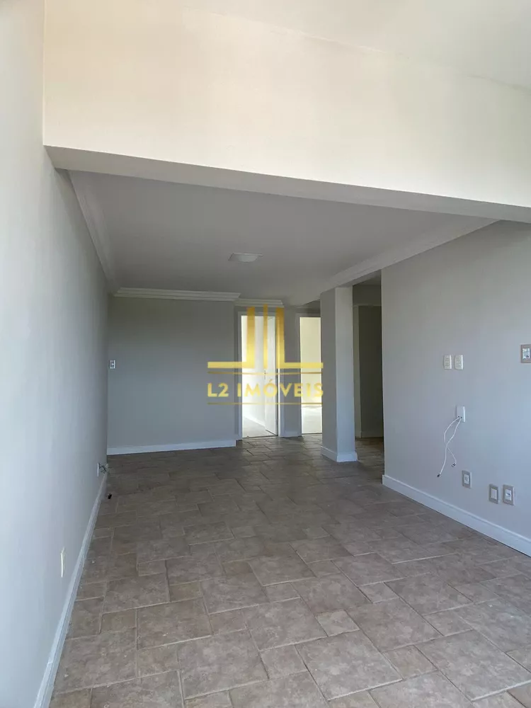 Apartamento à venda com 4 quartos, 210m² - Foto 3