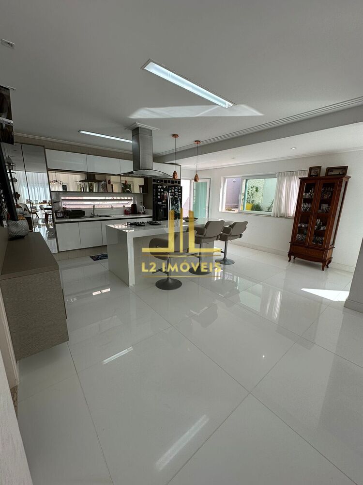 Casa à venda com 4 quartos, 450m² - Foto 9