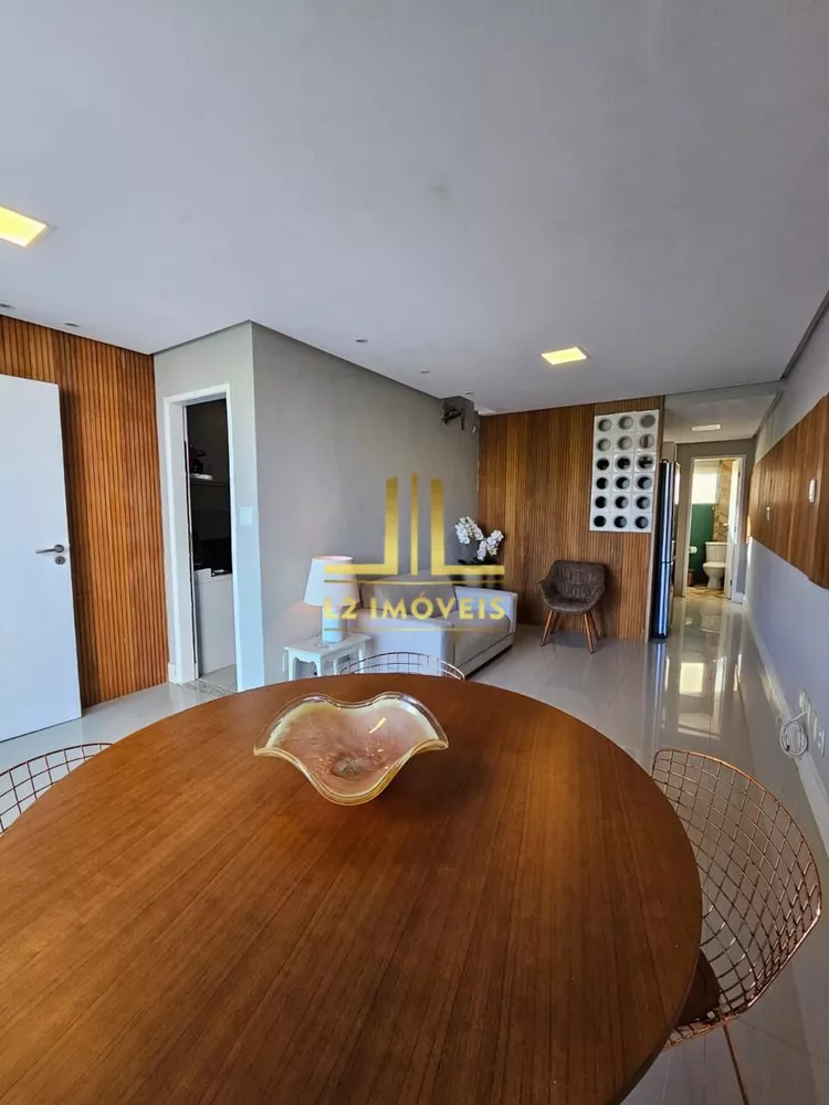 Casa à venda com 4 quartos, 329m² - Foto 1