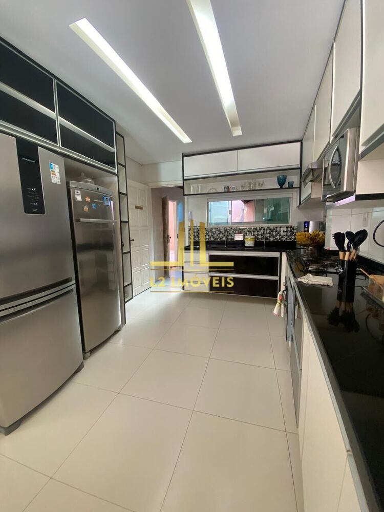 Casa à venda com 5 quartos, 450m² - Foto 22