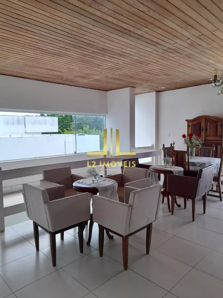 Casa à venda com 6 quartos, 600m² - Foto 13