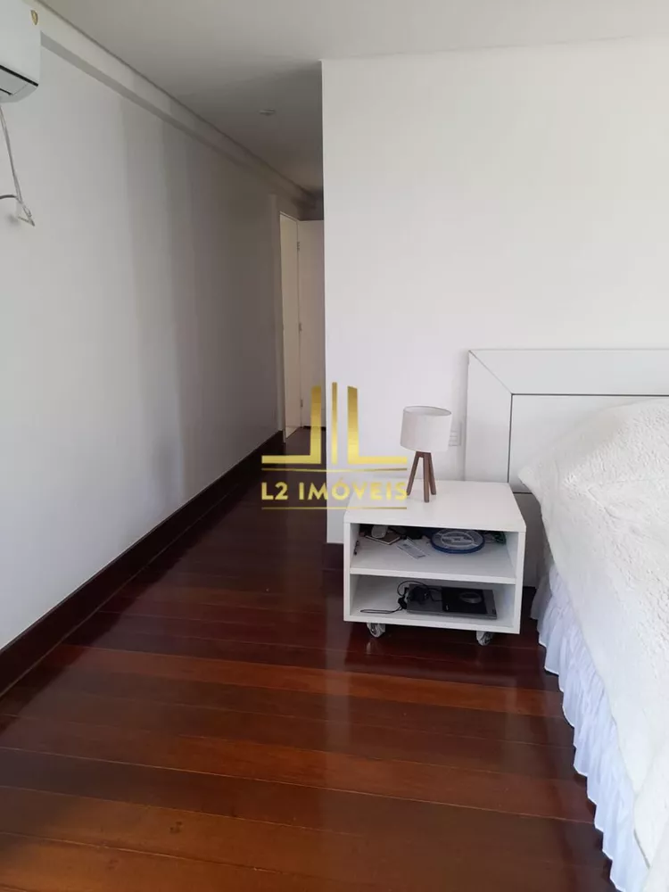 Casa à venda com 6 quartos, 600m² - Foto 6