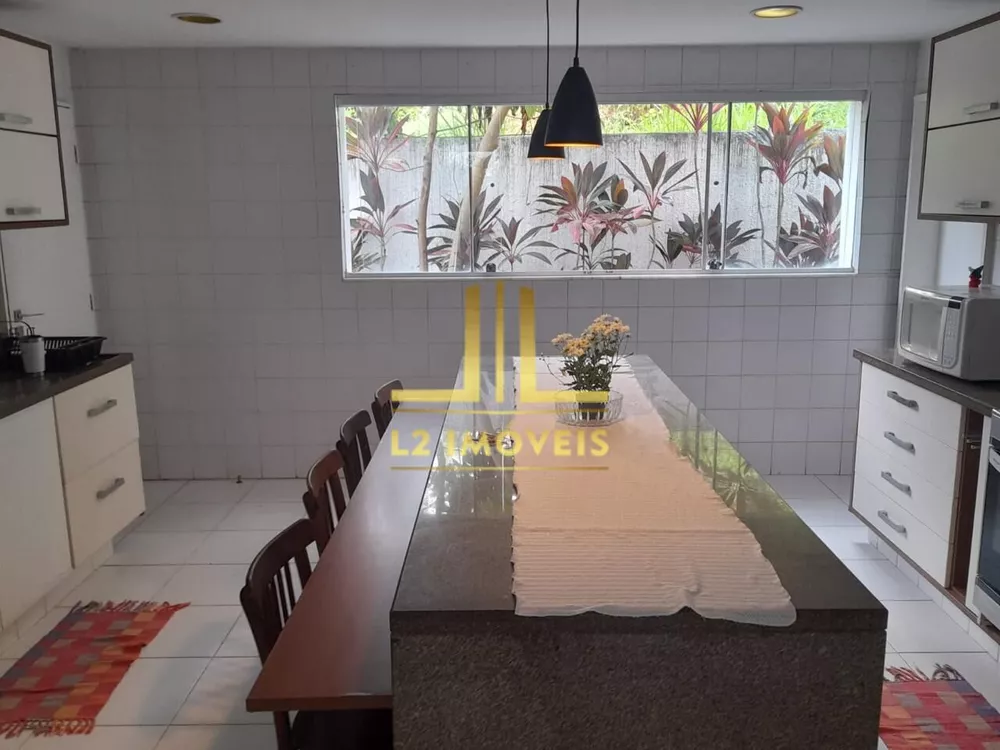 Casa à venda com 6 quartos, 600m² - Foto 13