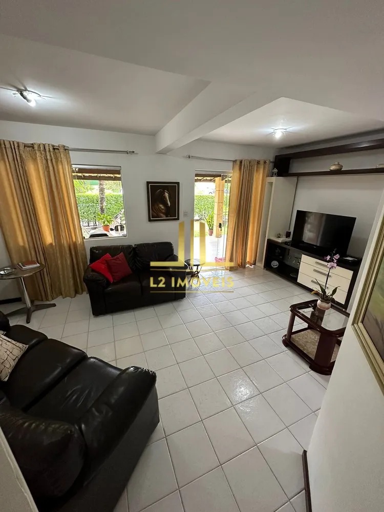 Casa, 6 quartos, 190 m² - Foto 1