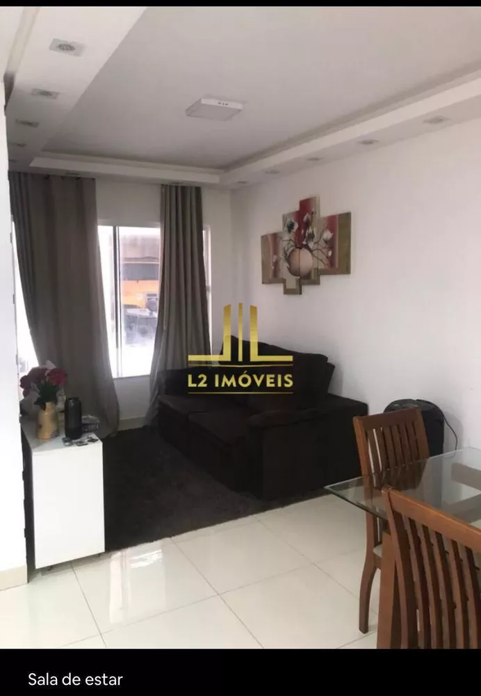 Casa à venda com 3 quartos, 190m² - Foto 1